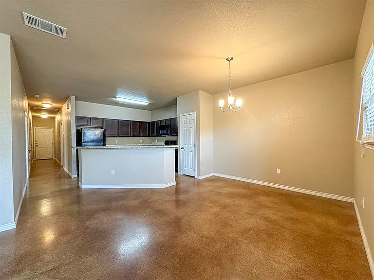 7103 Cameron Park Rd — Photo 3