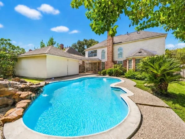 4907 Cambridge St, Sugar Land, TX 77479