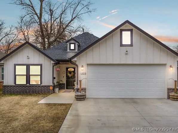 1323 E Hobson Ave, Sapulpa, OK 74066