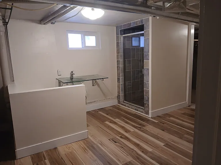 4558 Hooker St — Photo 9