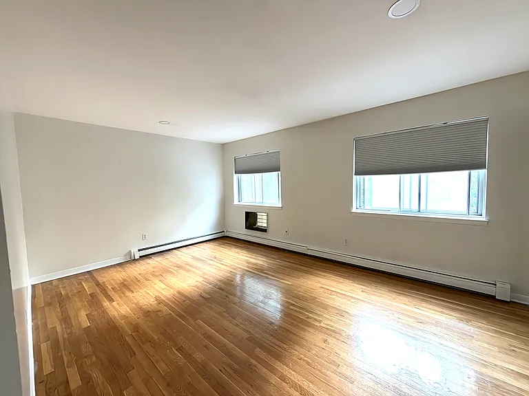 6037 Delafield Ave #3 — Photo 16