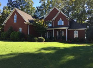 200 Forest Lake Dr, Humboldt, TN 38343