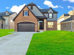 42435 Magnolia Dr, Sterling Heights, MI 48314