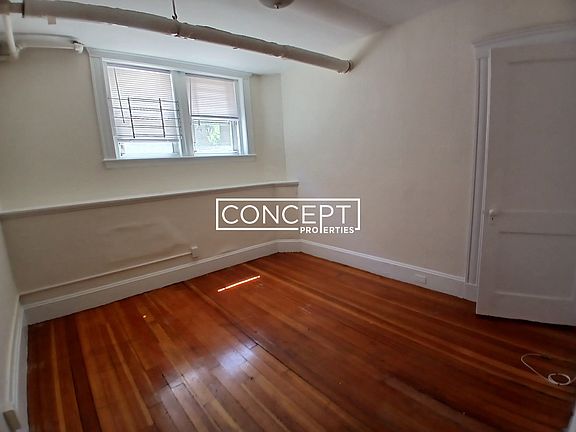 5th image of 17 Barrows St #17