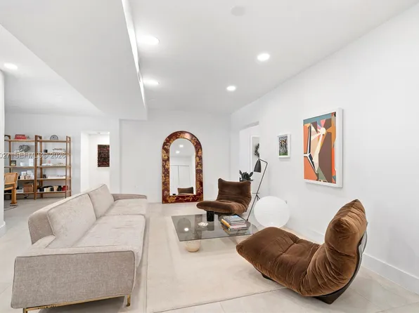 638 NE 141st St, North Miami, FL 33161