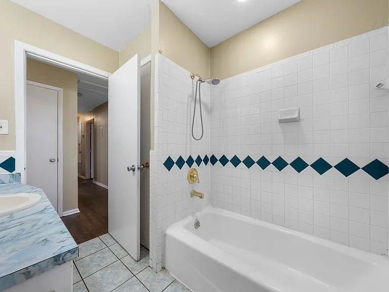138 Dora St — Photo 14