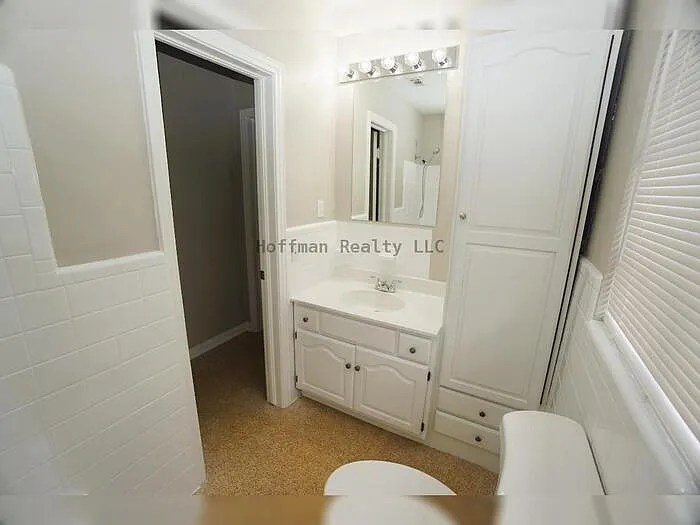 206 S Westshore Plz — Photo 10