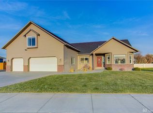 825 Sand Dune Rd, Moses Lake, WA 98837
