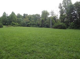 17 D And M Loop Rd, McKee, KY 40447