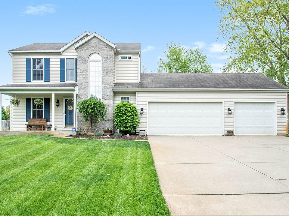 1st image of 831 E Park Dr
