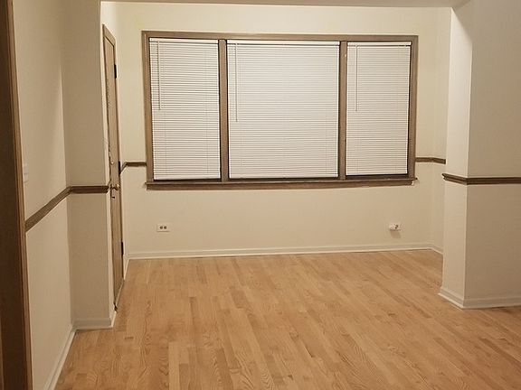 3rd image of 4053 S Montgomery Ave