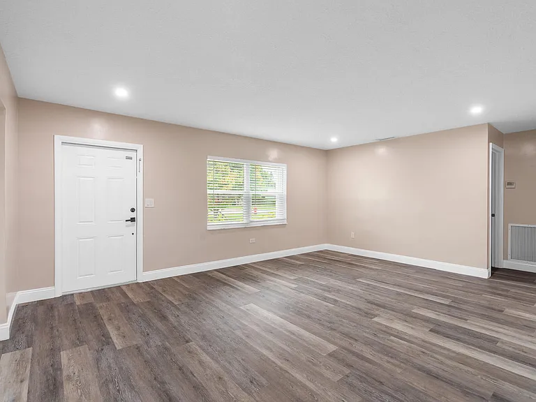 3201 Alice Dr — Photo 10
