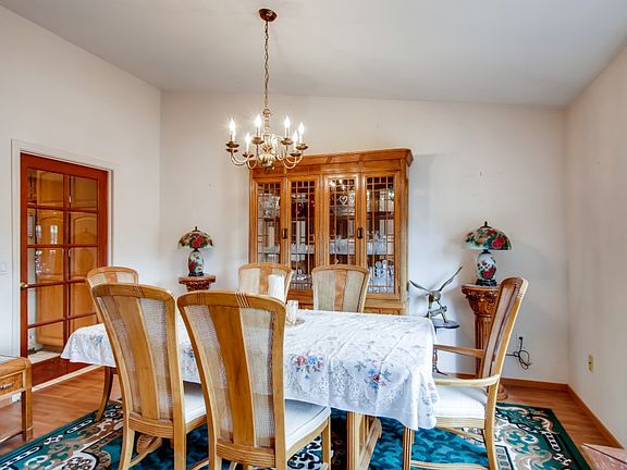 5th image of 1154 Meadow Lake Dr