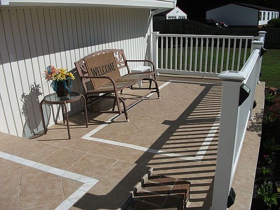 4th image of 7208 Springlake Dr