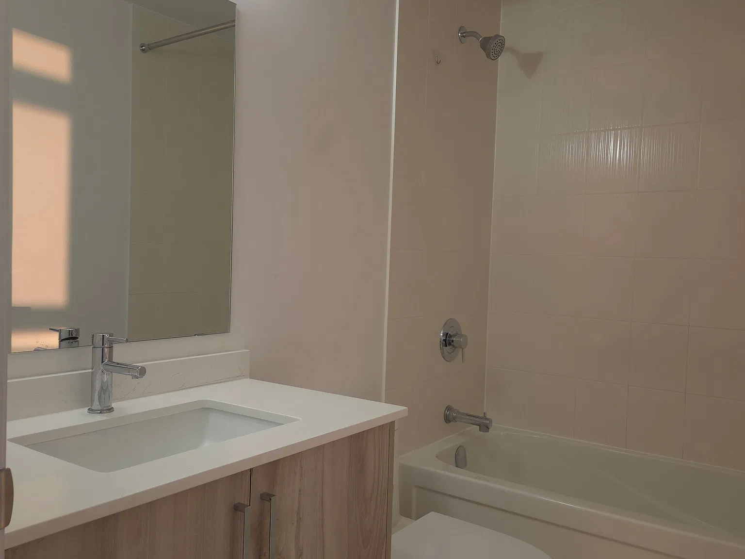 1 bed, $2,275 — Photo 3
