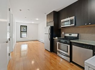 3046 30th St APT 1C, Astoria, NY 11102