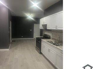 5513 W Iowa St APT 1, Chicago, IL 60651