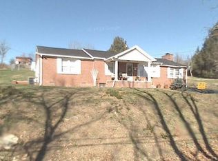 1506 Loop Rd, La Follette, TN 37766