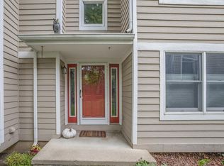 2446 Mulberry Ct, Ann Arbor, MI 48104