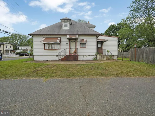 525 Derousse Ave, Pennsauken, NJ 08110