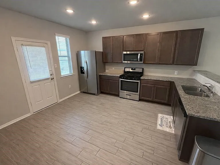 20023 Tuft Canyon Ct — Photo 6