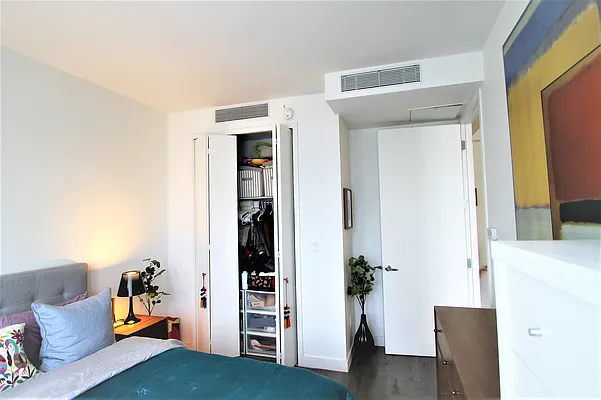 Rented by Compass | media 7