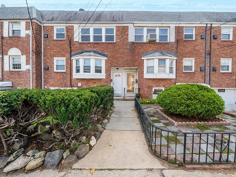 9 Exeter Rd #1 — Photo 13