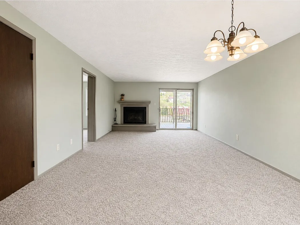 Building Photo - 651 Gothic Rd #309