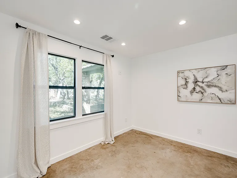 1217 Lost Oak Trl — Photo 29