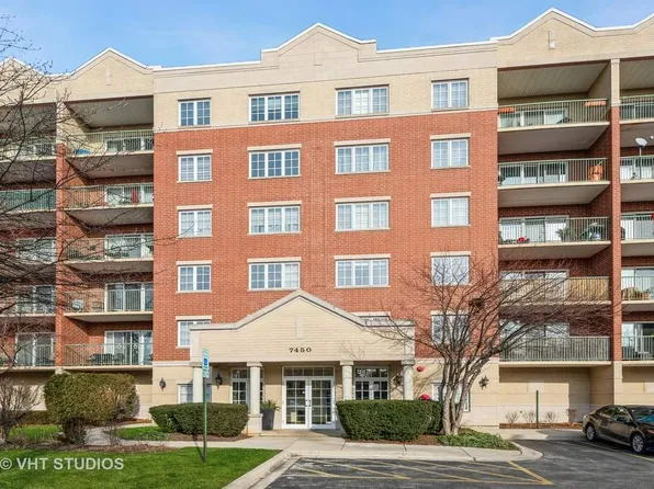 7450 Lincoln Ave Unit 605, Skokie, IL 60076