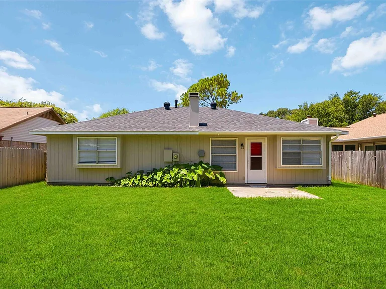 1131 Rock Canyon Dr — Photo 4