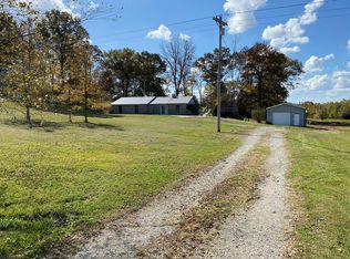 9729 New Columbia Rd, Campbellsville, KY 42718