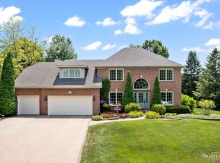 184 Country Ln, Yorkville, IL 60560