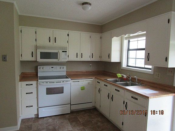 3rd image of 4045 Danube Cir