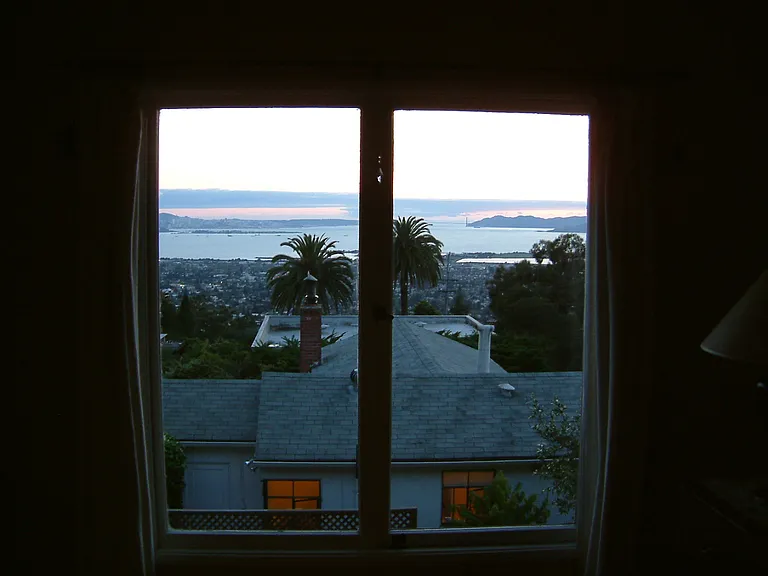 Living room view of GG Bridge