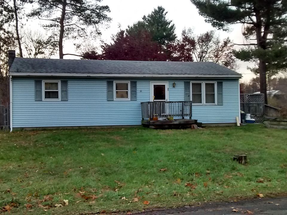 1st image of 27 Richard Ln