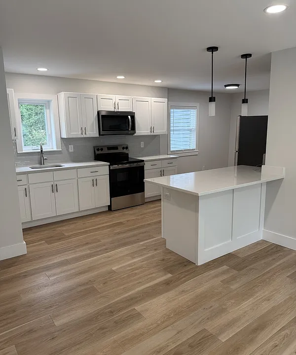 1050 Lucas Avenue Ext #2