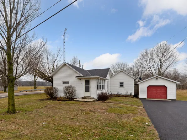 418 Buckeye St E, Belle Center, OH 43310