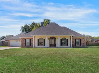222 Artisan Rd, Lafayette, LA 70508