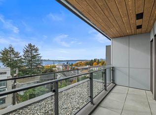 422 E 3rd St #553, North Vancouver, BC V7L1E6