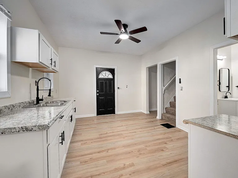 9701 Heath Ave — Photo 4