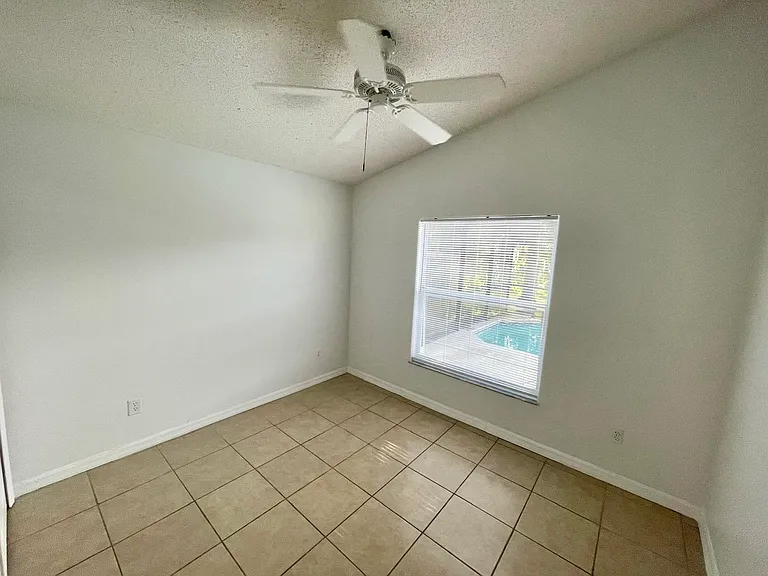 4718 Prairie Point Blvd — Photo 9