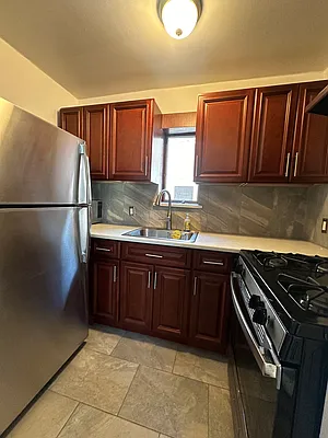 Rented by Highline Residential | media 32