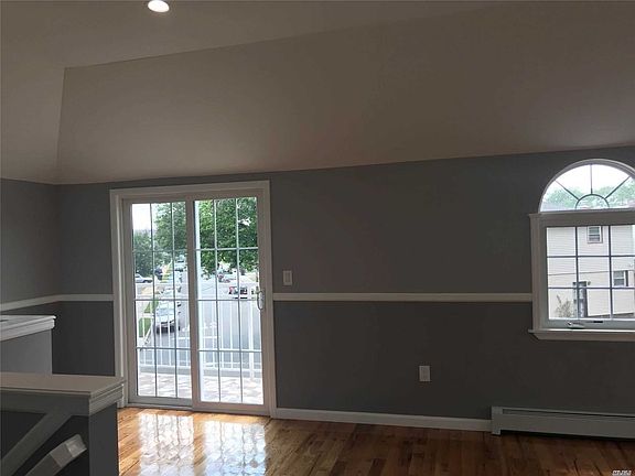 4th image of 122-23 180th St #2