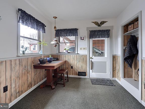 5th image of 291 Bushong Rd