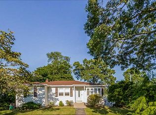 12 Ocean Ave, Warwick, RI 02889