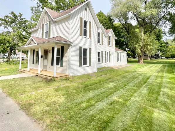 307 S Baldwin St, Whitehall, MI 49461