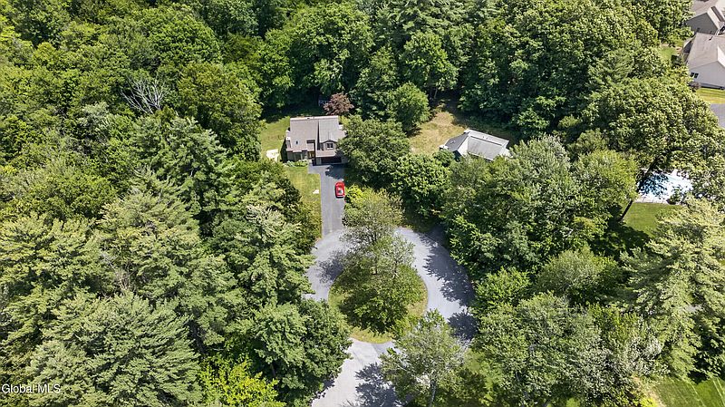 5th image of 15 Arbor Lane