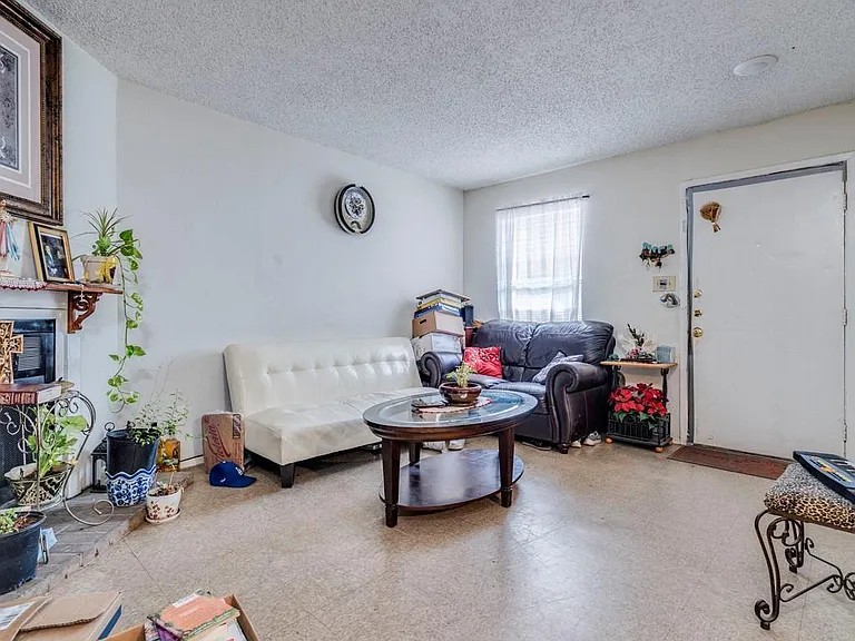 6105 Ada Ct — Photo 3