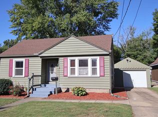 604 West St, Washington, IL 61571
